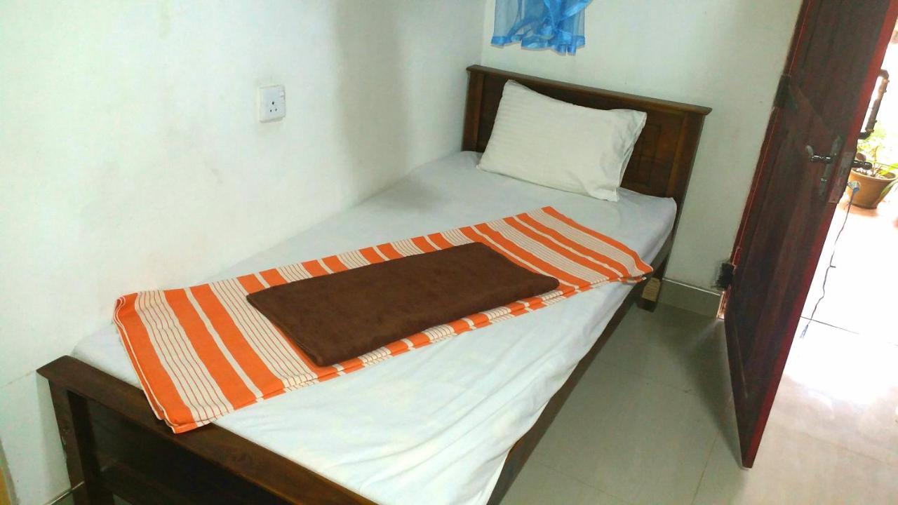 Sigiri Picaso Home Stay Sigiriya Exterior foto